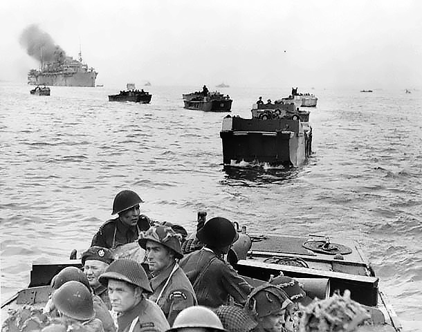 1944 0606A Canadian landings at Juno Beach