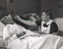 açlık birçok kurban yarattı ve çoğu amsterdam'daki iç hastanedeki mezarda tek ayakla durdu