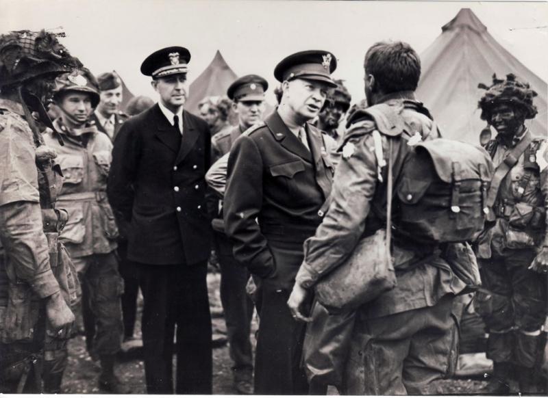 Eisenhower visits 101 Airborne at Greenham Common