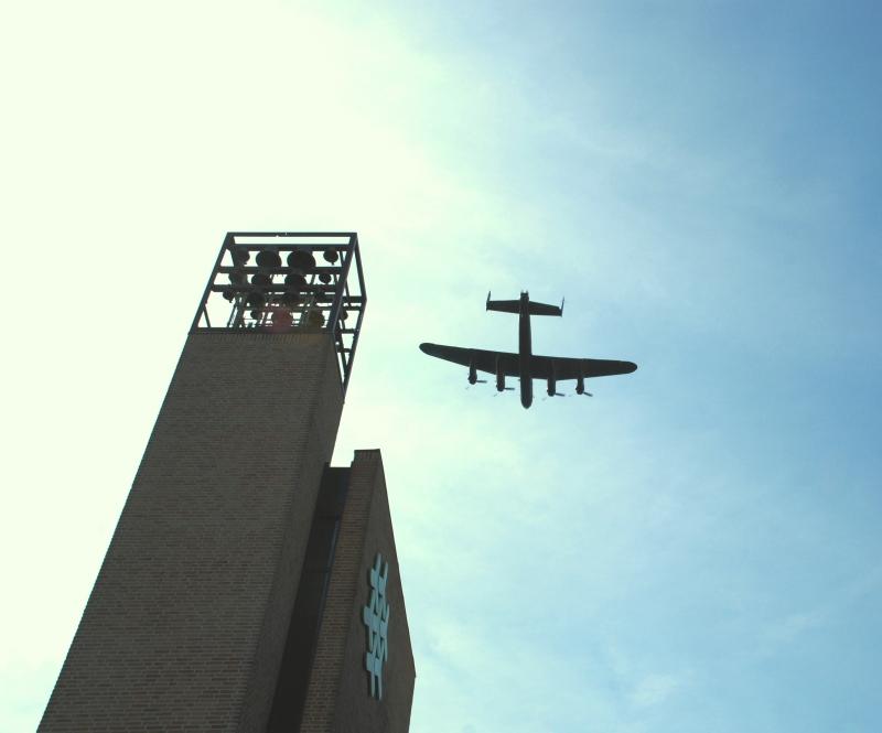 The last flying Lancaster over Dronten