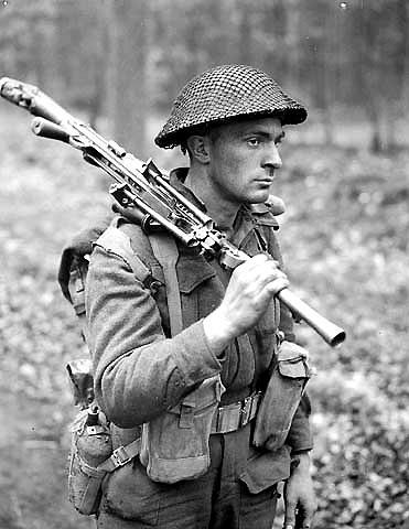 Perth Regiment approching Arnhem