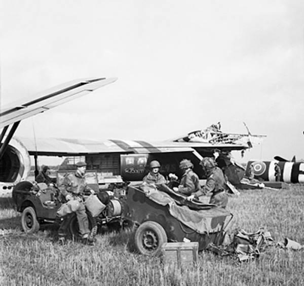 1 Airlanding Brigade (UK) landing near Arnhem