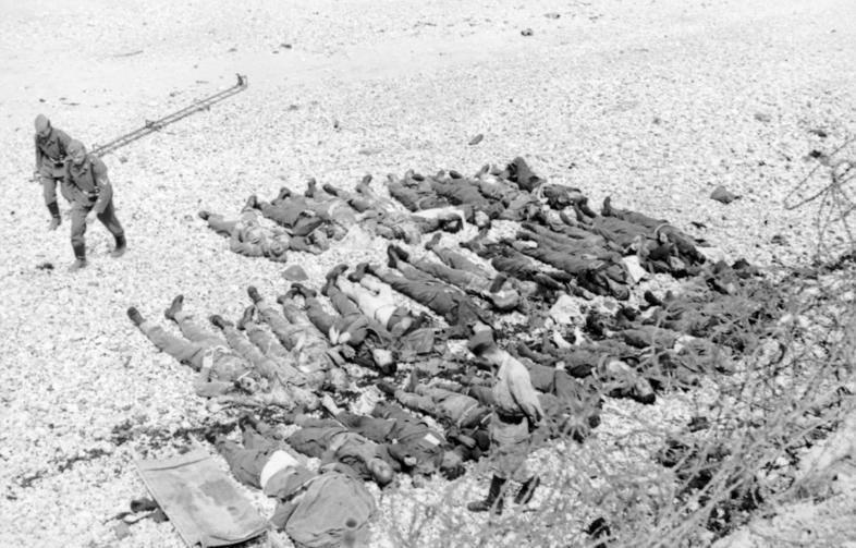 Photos of the raid at Dieppe 1942-08-19/20