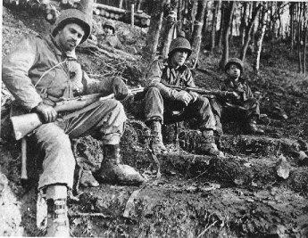 104 Infantry Division (USA) into defensive positions