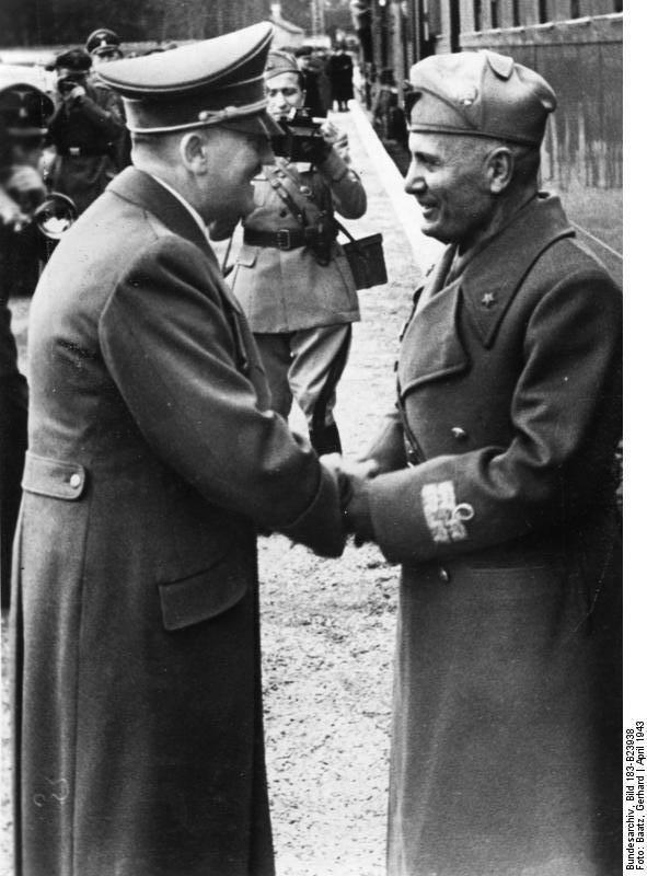 Адолф Хитлер на састанку са Бенитом Мусолинијем у Берлину између 7. и 10. априла 1943