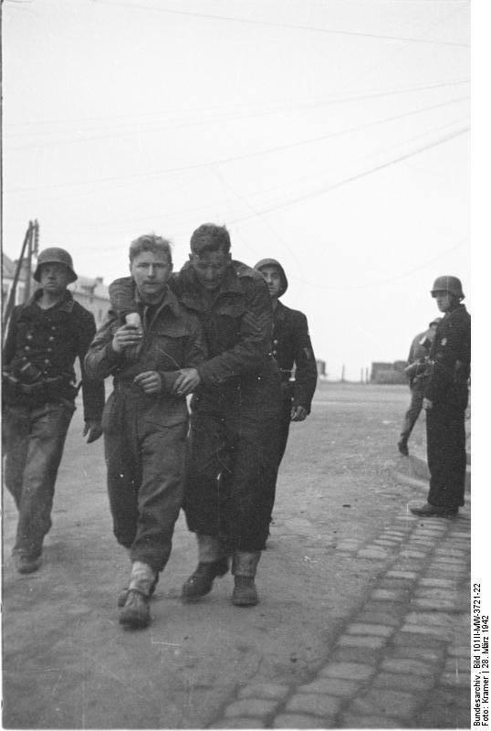 English commando operation "Operation Chariot" .- POWs