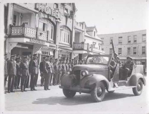Koninklijke Nederlandse Brigade "Prinses Irene" Arriving at Eindhoven