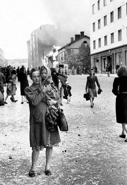 On Wed. 29 Nov 1939 Finnish diplomats in Moscow to avoid war.