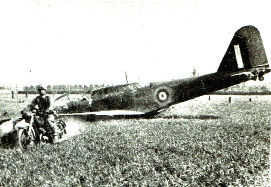 The 12 Sqdn left from Amifontaine at 1940-05-12 at 8:18. Loc or duty Vronenhoven