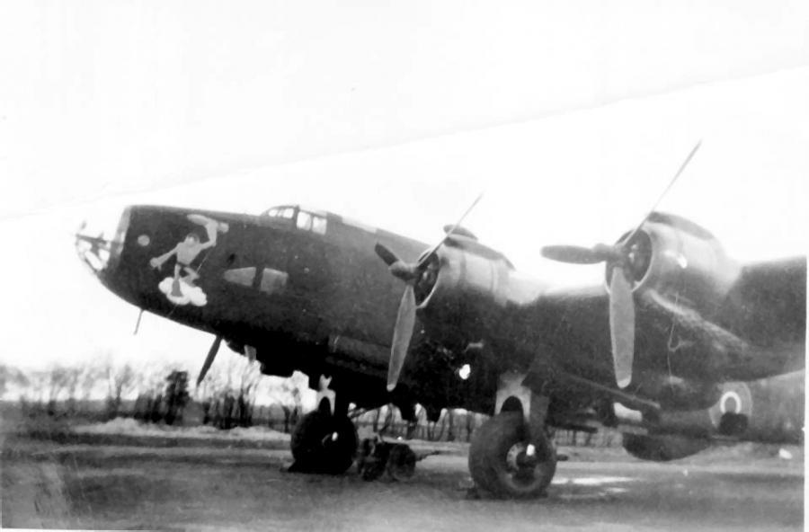 Handley Page Halifax III (NA629 PT-W) on a mission to Kiel on 1944-09-16
