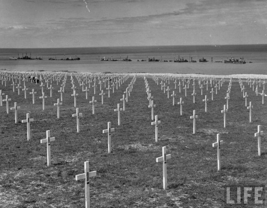 Grave markers Normandy American Cemetery 1951