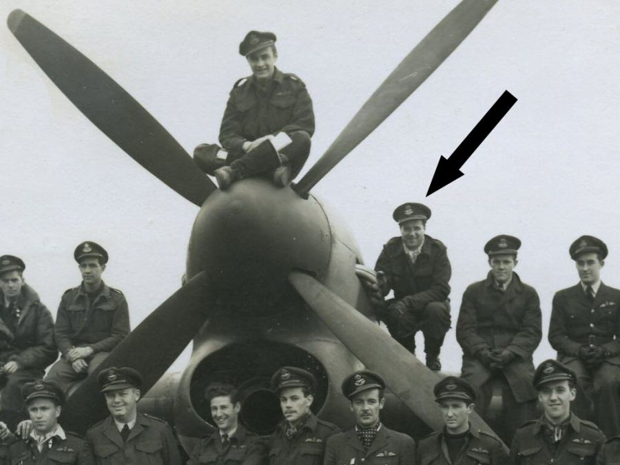Flight of Typhoon Ib PD569 and Warrant Officer J P Dewar on 1945-01-13
