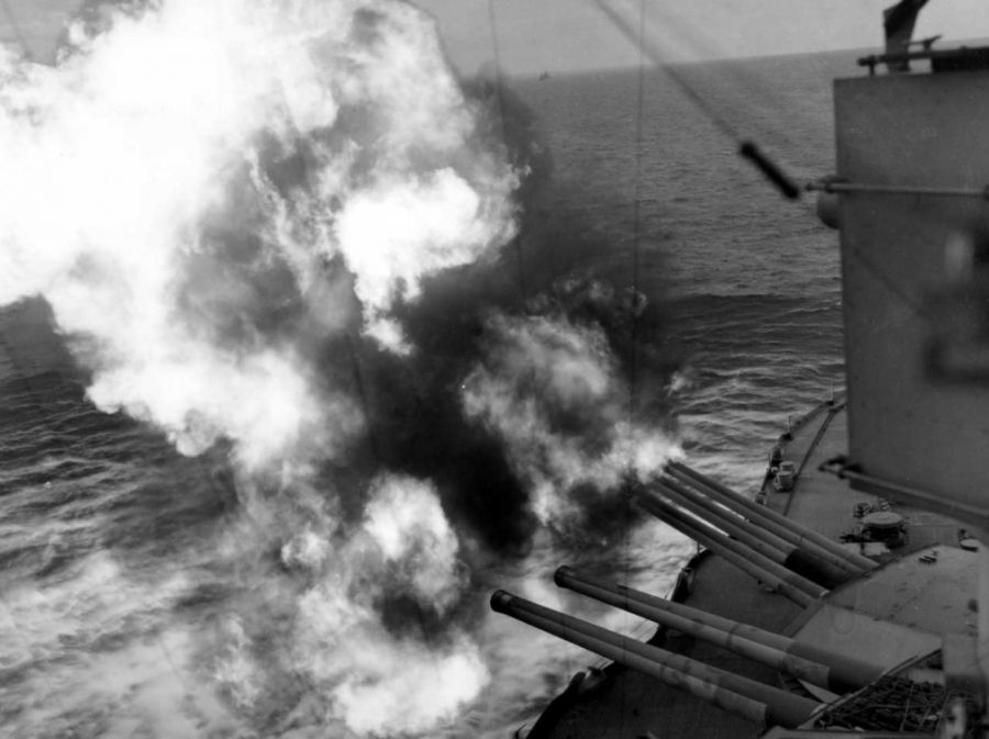 1944-06-06 05:50 D-day | Navy in Action
