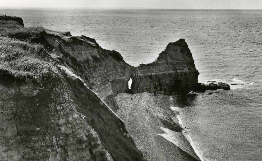 1944-06-06 07:10 D-day | Pointe du Hoc