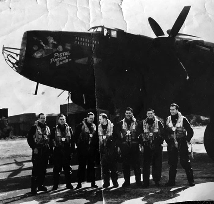 Avro Lancaster X (KB806 SE-X) on a mission to Leuna on 1945-01-15