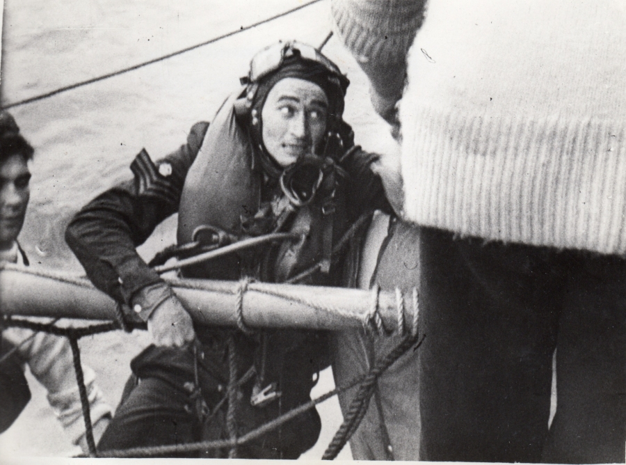 Flight of Spitfire Vb BL587 and Flight Sergeant W F Aldcorn on 1942-08-19
