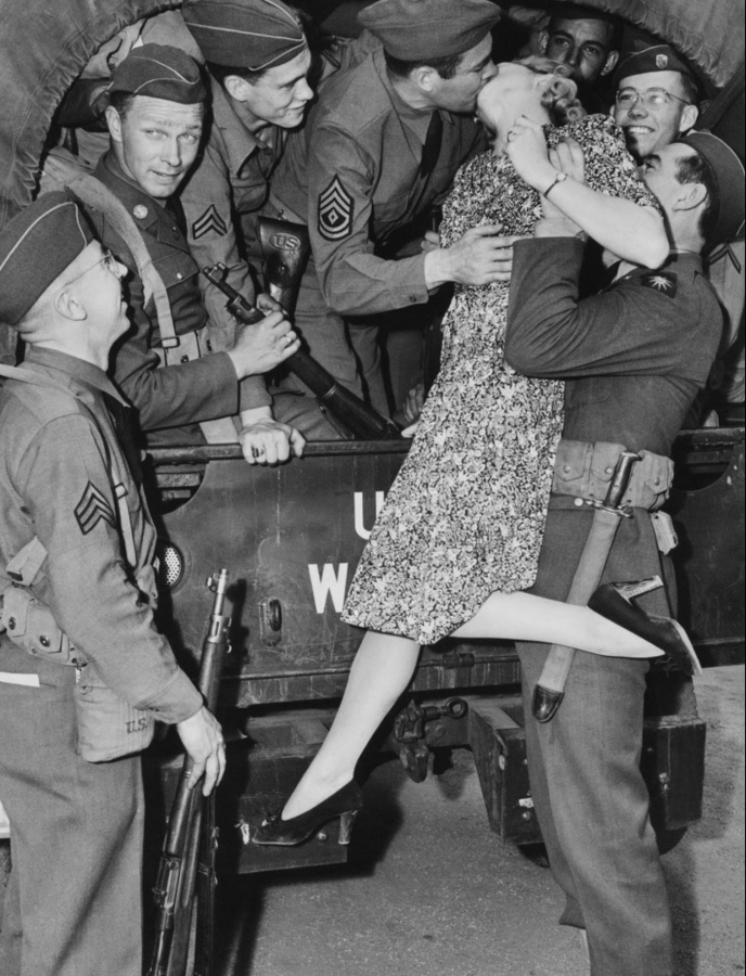 Actress Martha O’driscoll Kisses A Soldier Goodbye In Los Angeles, 1941