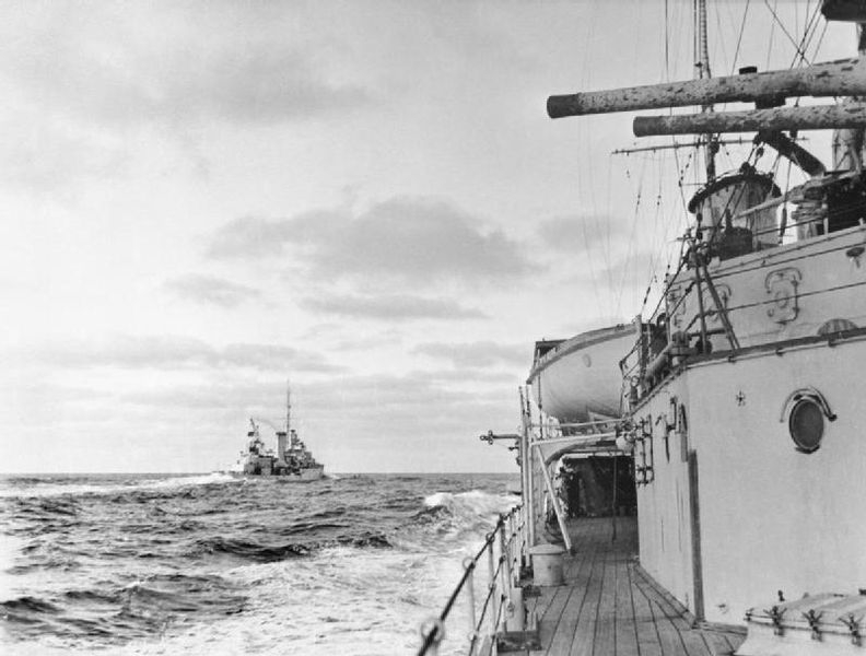 HMS Ajax target battery Longues sur Mer