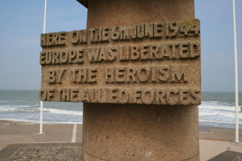 Monuments Juno Beach