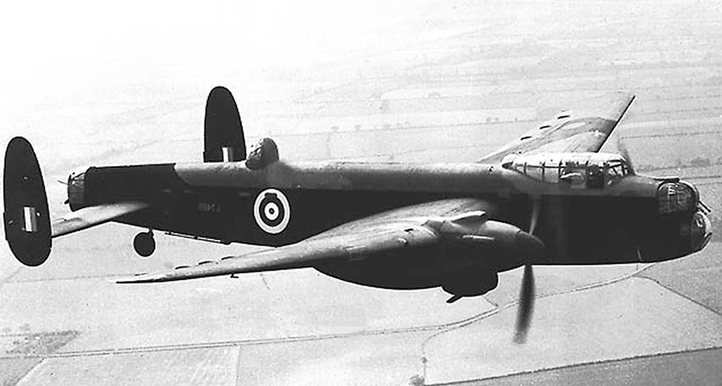 Manchester I (L7522 OL-N) on a mission to Stavanger on 1942-02-22