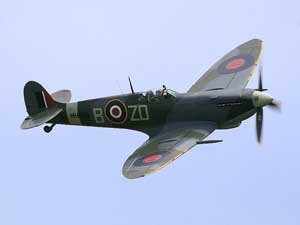 Spitfire K9879 repülése és ismeretlen rangú ismeretlen név 1940-08-01-én