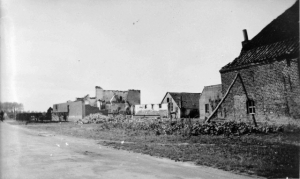 The 15 Sqdn left from Wyton at 1941-08-08 at an unknown time. Loc or duty Essen