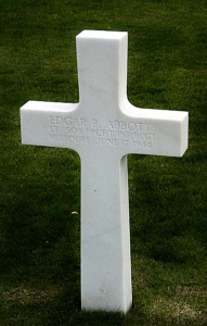 Private First Class Abbott Leslie G (Service #: 36977545) died on 1944-12-25