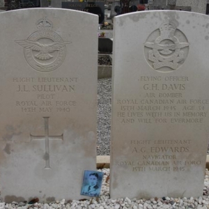 The 431 Sqdn left from Croft at 1945-03-16 at 16:21. Loc or duty Hagen