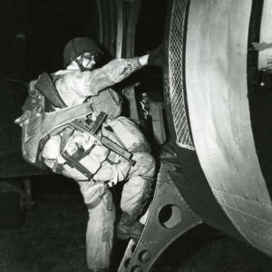 1944-06-06 00:05 D-day | Paratroopers to Normandy