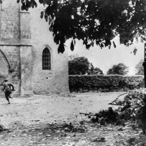 1944-06-06 01:50 D-day | Paratroopers landing