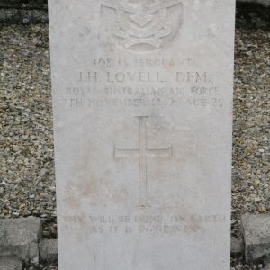 The 207 Sqdn left from Langar at 1942-11-07 at 18:01