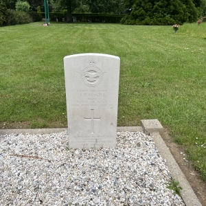 Lancaster lost at Voorst (Teuge - Kadijk) on 12-06-1943 (SGLO ref: T2427)