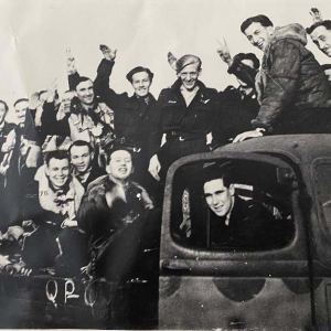 Handley Page Halifax V (DK269 MP-J) on a mission to Nurnberg on 1943-08-28
