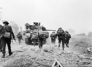 13th/18th Royal Hussars advancing towards Ouistreham
