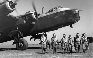 Short Stirling I (N3658 LS-E) on a mission to Essen on 1941-08-08